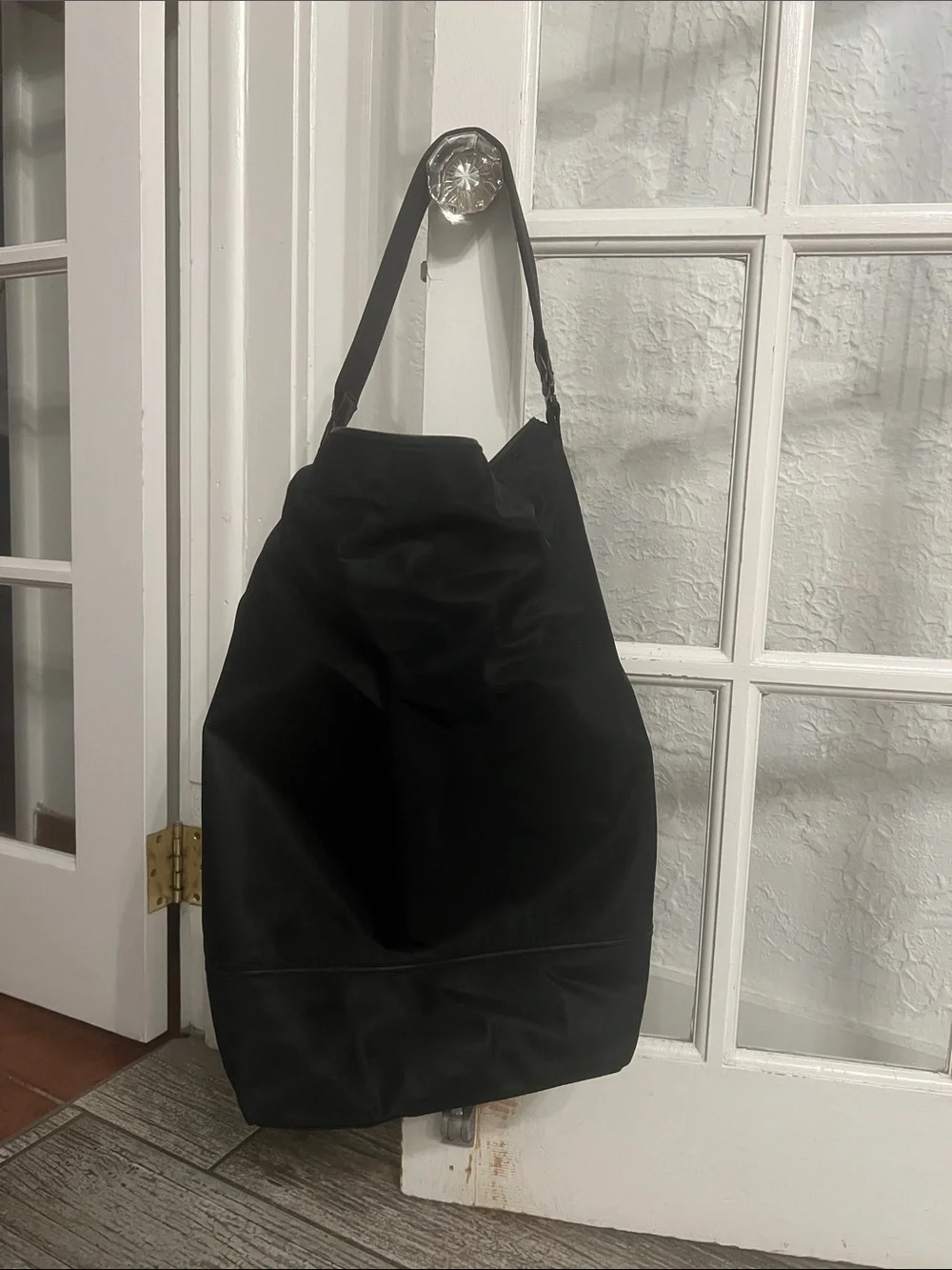 Lulu's Black Convertible Laptop Duffel Bag